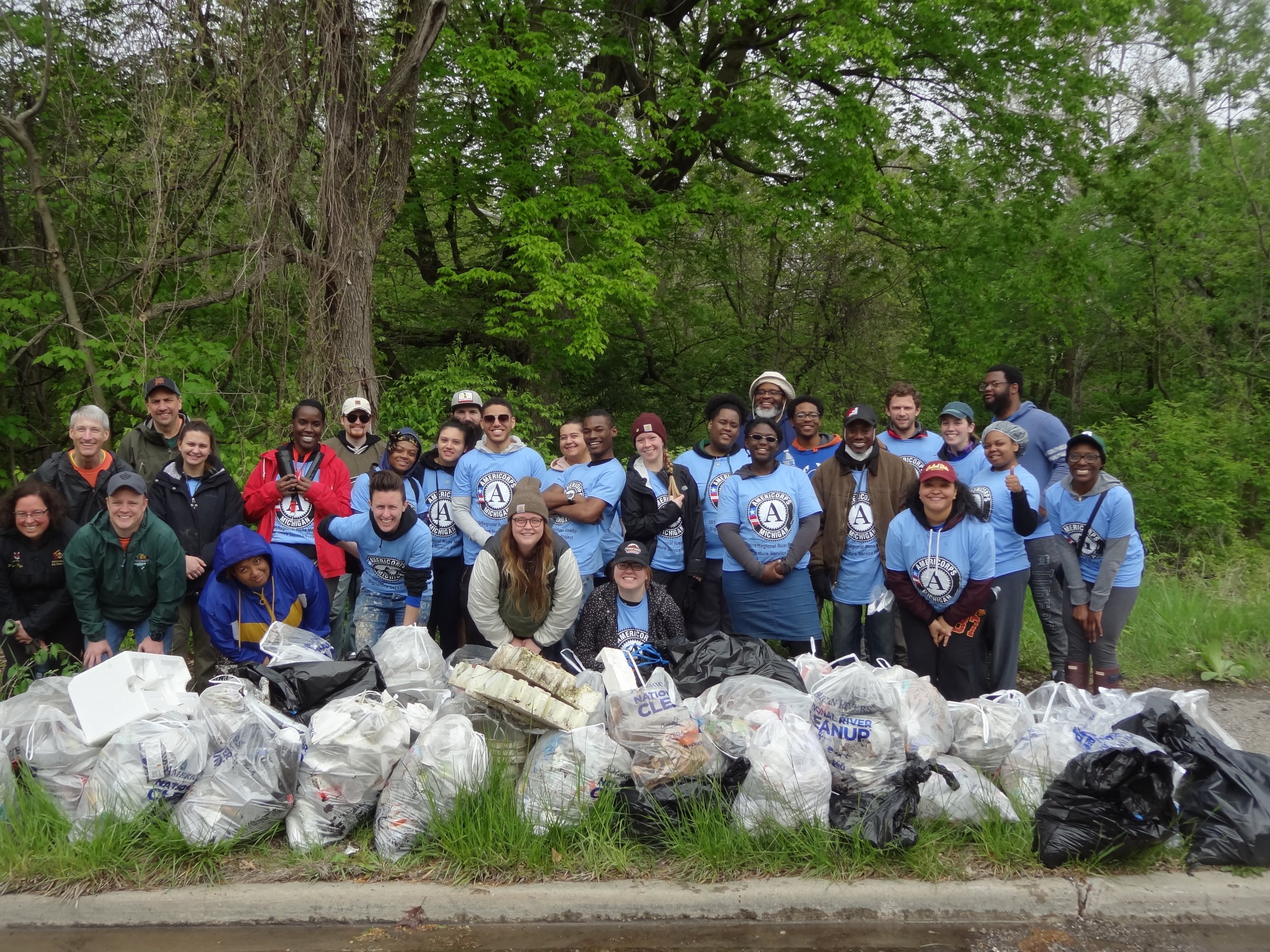 FORT ST. BRIDGE PARK ROUGE RESCUE EARTH DAY CLEANUP